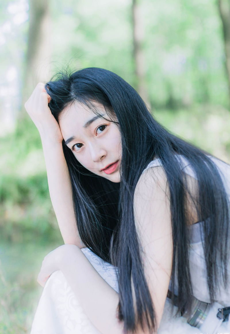 一段电影对白，一通越洋电话，上演的，是一场还没开演却已谢幕的爱情……“不想让你看见我的单恋，只想让你听见我的思恋。这就是我，爱你的方式!